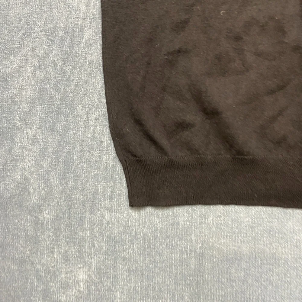 Express Extra Fine Merino Wool Sweater Vest Mens Medium Black V Neck Ribbed Hem